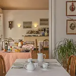 Edera Hotel