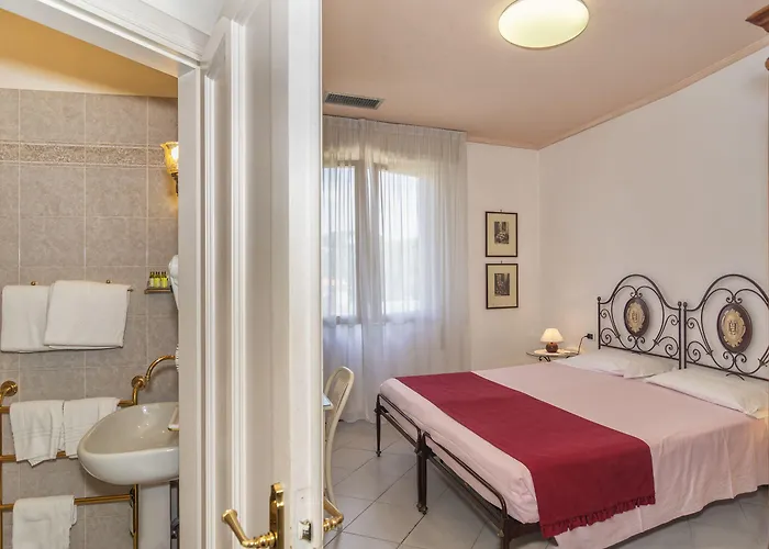 Edera Marina di Pietrasanta