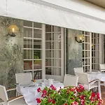 Edera مارينا دي بييتراسانْت