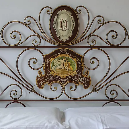 Edera Hotel 4*