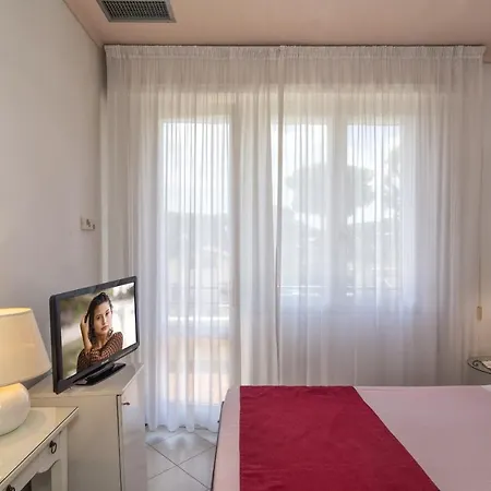 Edera Otel 4*