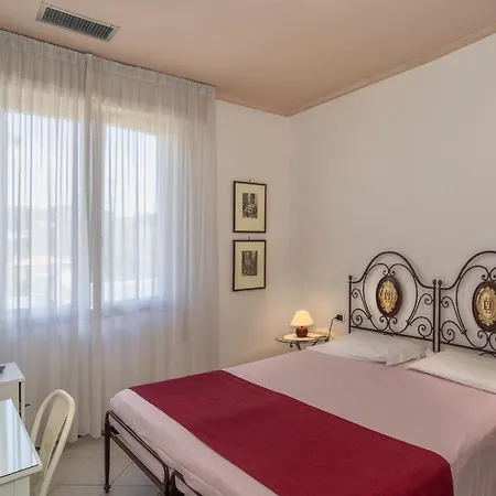 Edera Otel