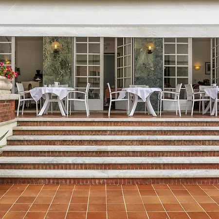 Edera Otel Marina di Pietrasanta